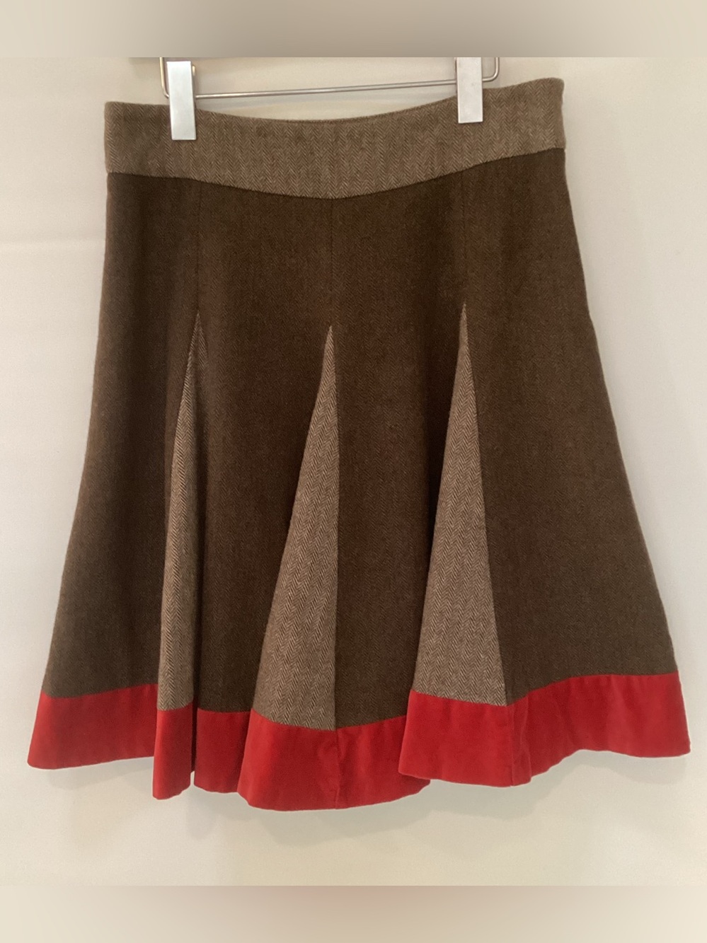 🍁🍂Boden Brown Wool-Blend Circle Skirt with Red Velvet Hem
